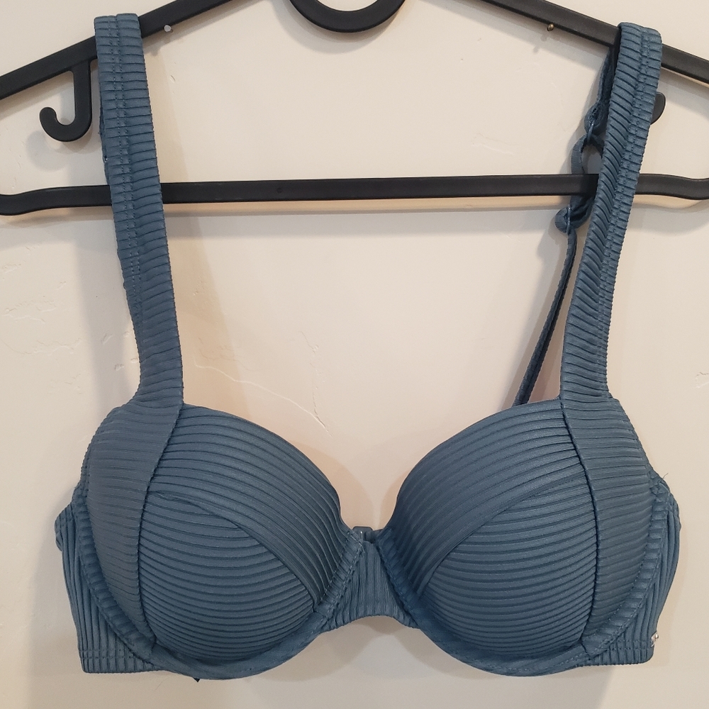 PINK Victoria's Secret Bikini Top